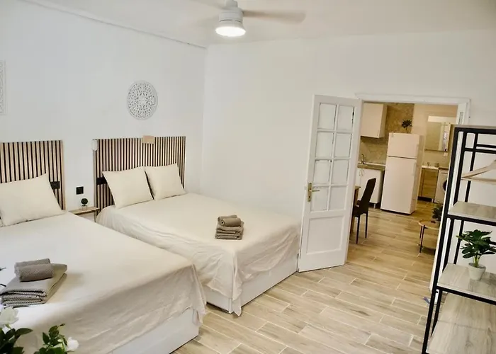 Modern Flat 6 Pax Canteras 라스팔마스